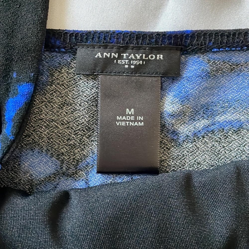 ANN TAYLOR SLEEVELESS TOPS - Picture 8 of 12